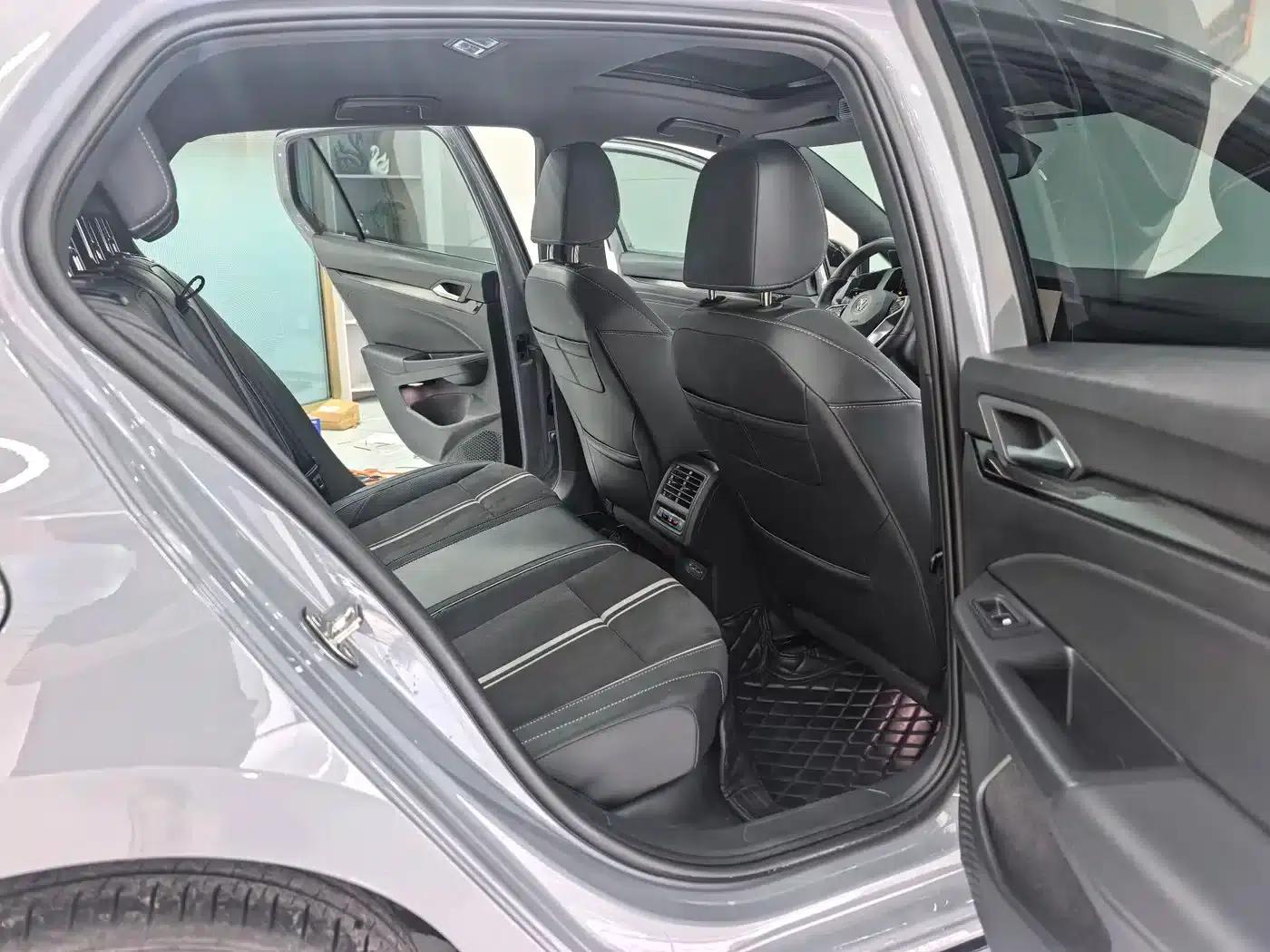2023 Golf Facelift 280TSI DSG R-Line Lite — миниатюра 9