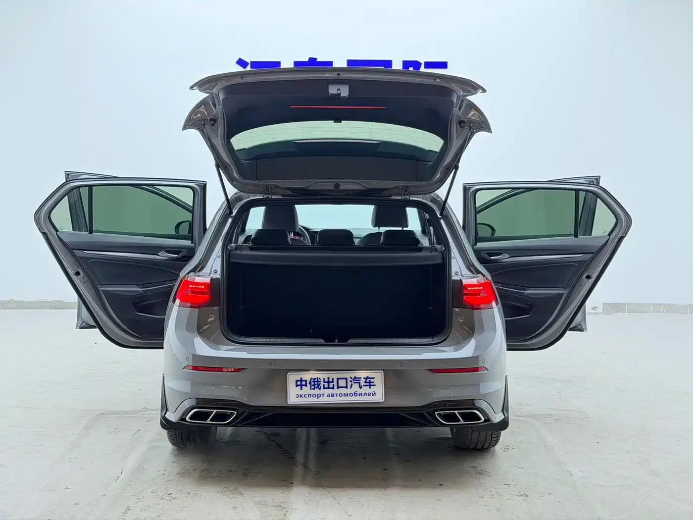2023 Golf 280TSI DSG R-Line Lite — миниатюра 22