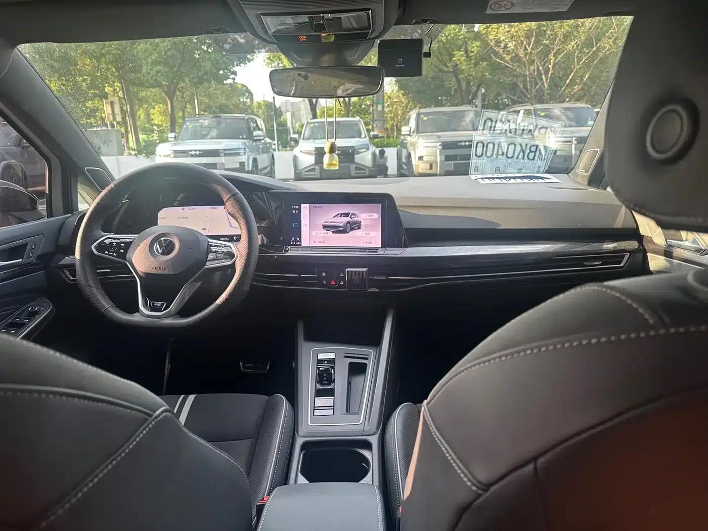 2021 Golf 280TSI DSG 30th Anniversary Edition — миниатюра 8