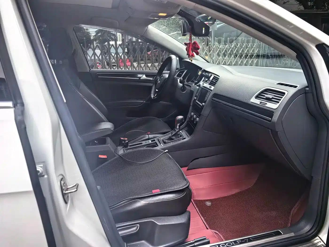 2016 Golf 230TSI Automatic Luxury — миниатюра 12