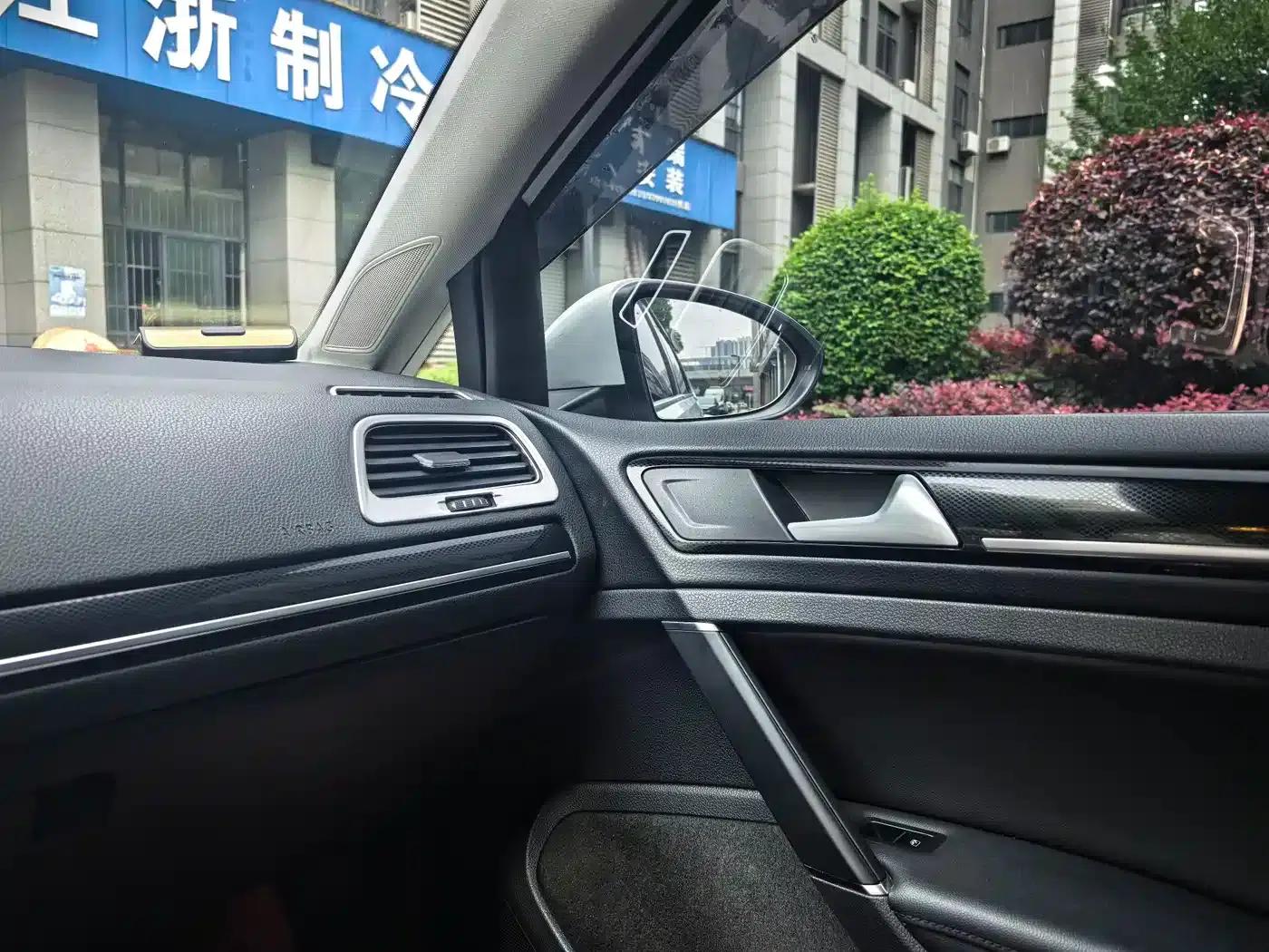 2016 Golf 230TSI Automatic Luxury — миниатюра 13