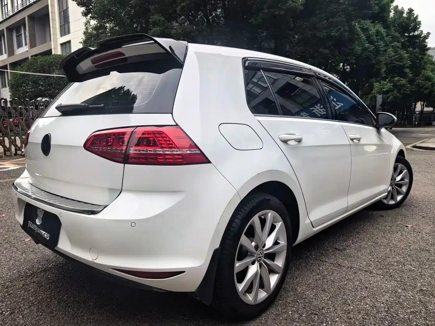 2016 Golf 230TSI Automatic Luxury — миниатюра 20