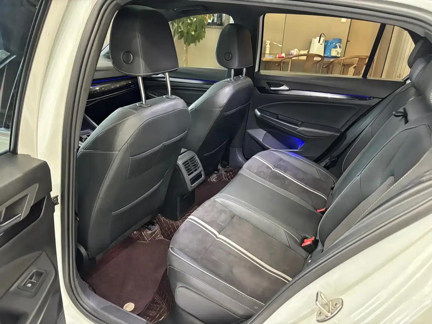 2023 Golf 280TSI DSG R-Line Lite — миниатюра 13