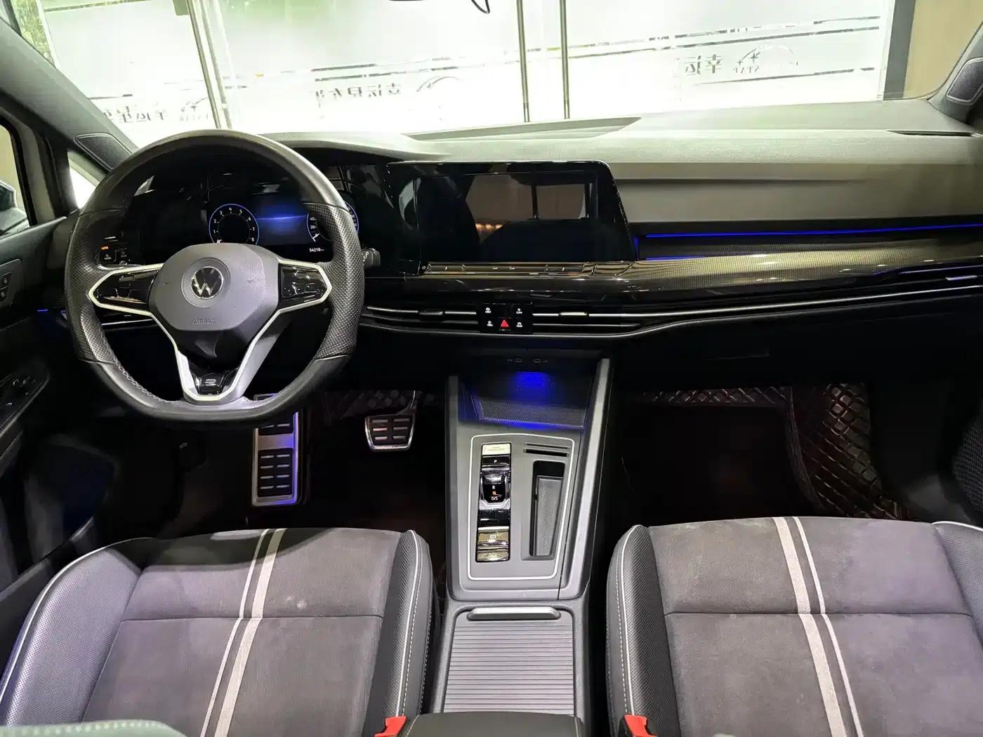 2023 Golf 280TSI DSG R-Line Lite — миниатюра 17