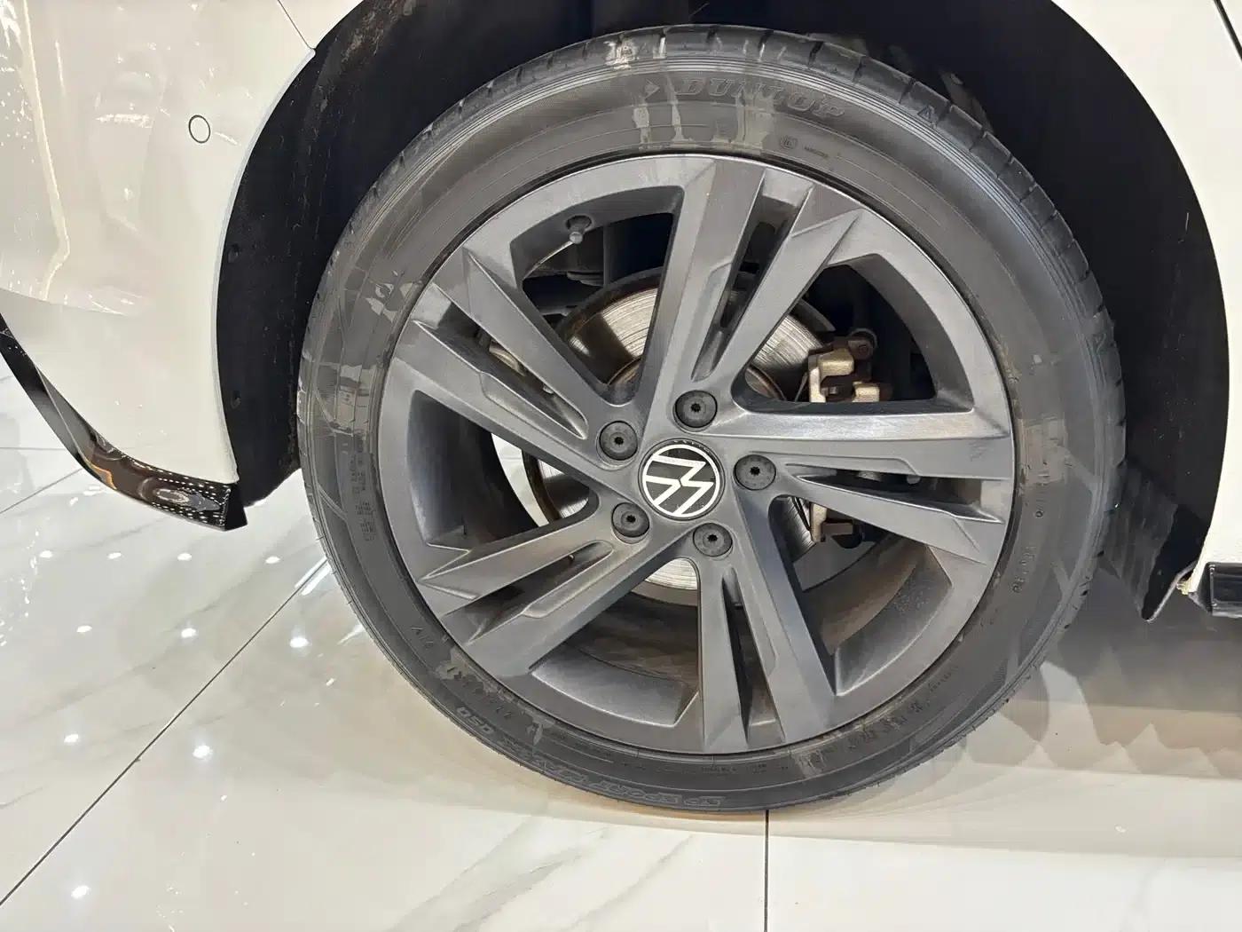 2023 Golf 280TSI DSG R-Line Lite — миниатюра 19