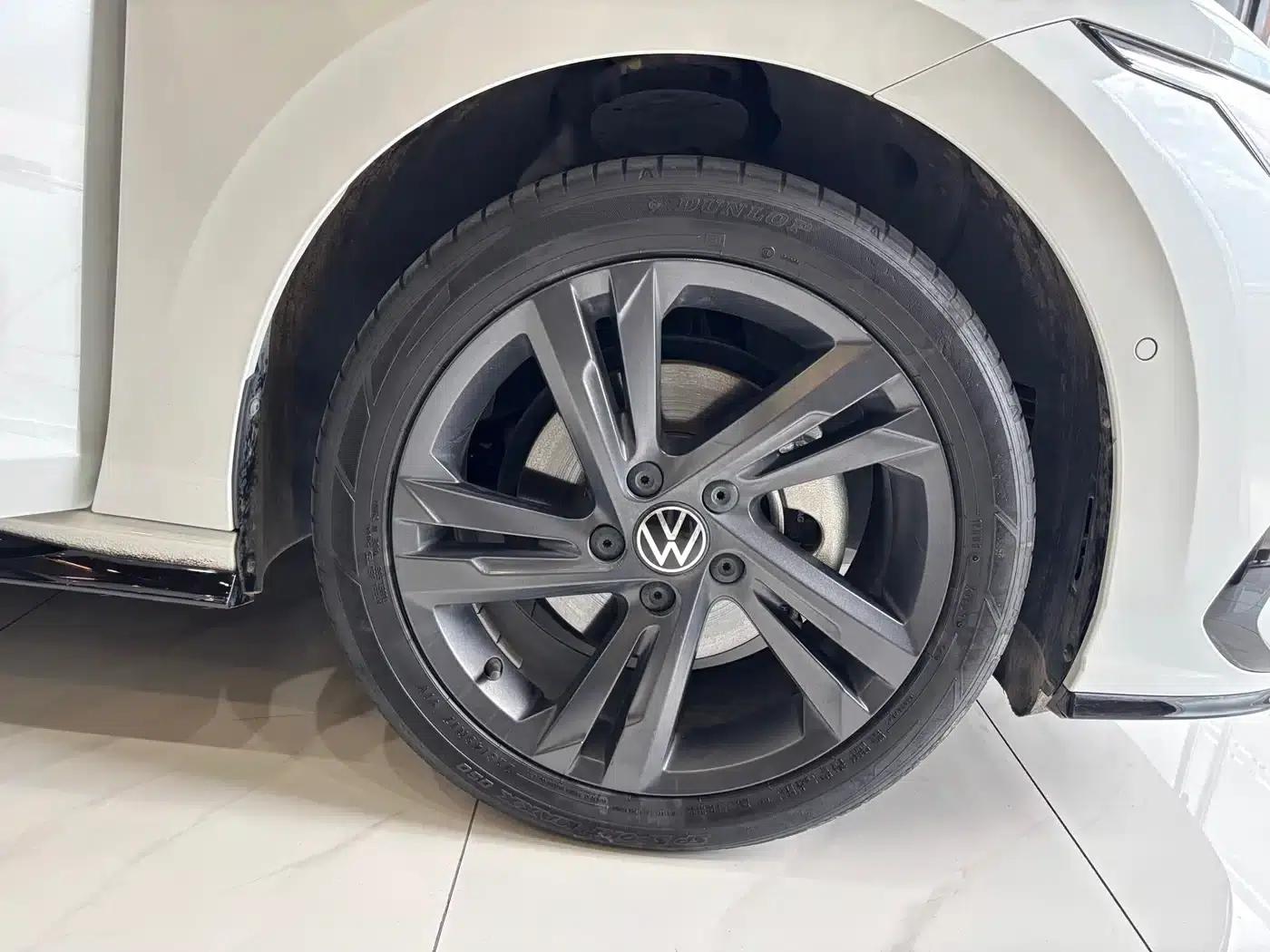 2023 Golf 280TSI DSG R-Line Lite — миниатюра 20