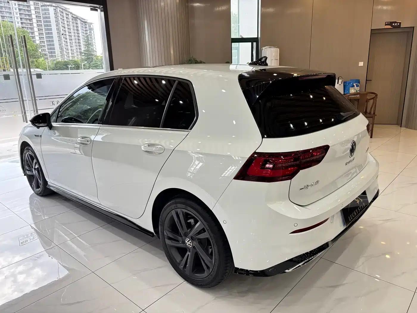 2023 Golf 280TSI DSG R-Line Lite — миниатюра 3
