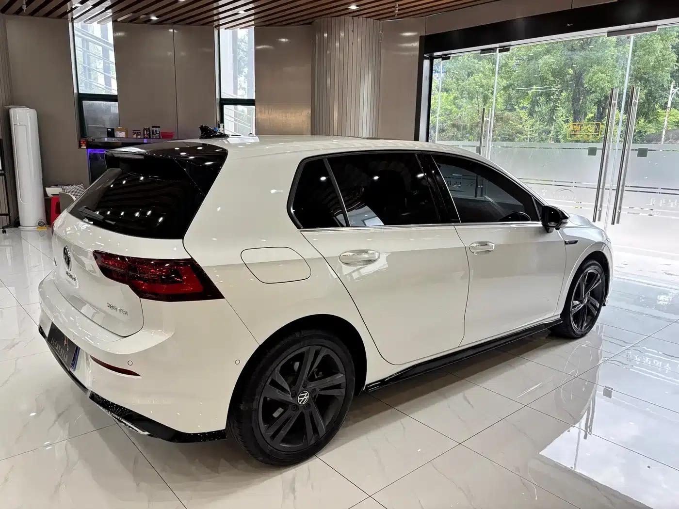 2023 Golf 280TSI DSG R-Line Lite — миниатюра 5