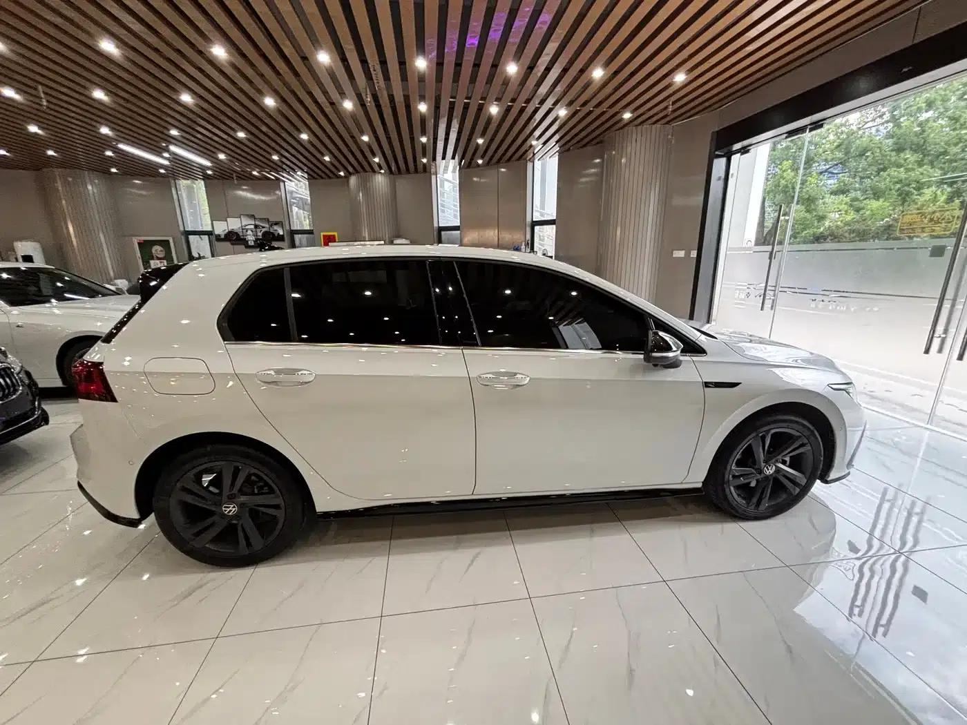 2023 Golf 280TSI DSG R-Line Lite — миниатюра 6