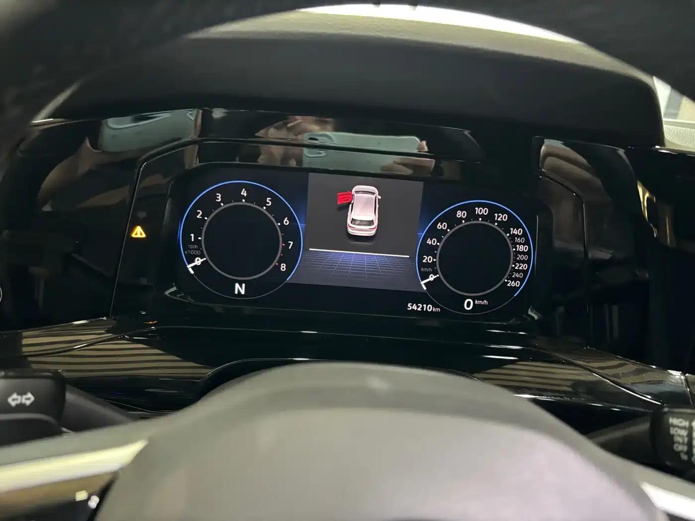 2023 Golf 280TSI DSG R-Line Lite — миниатюра 9