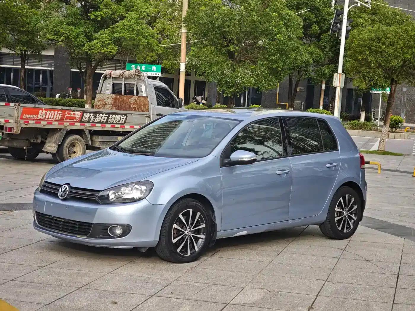 2012 Golf 1.4TSI Automatic Luxury — миниатюра 1