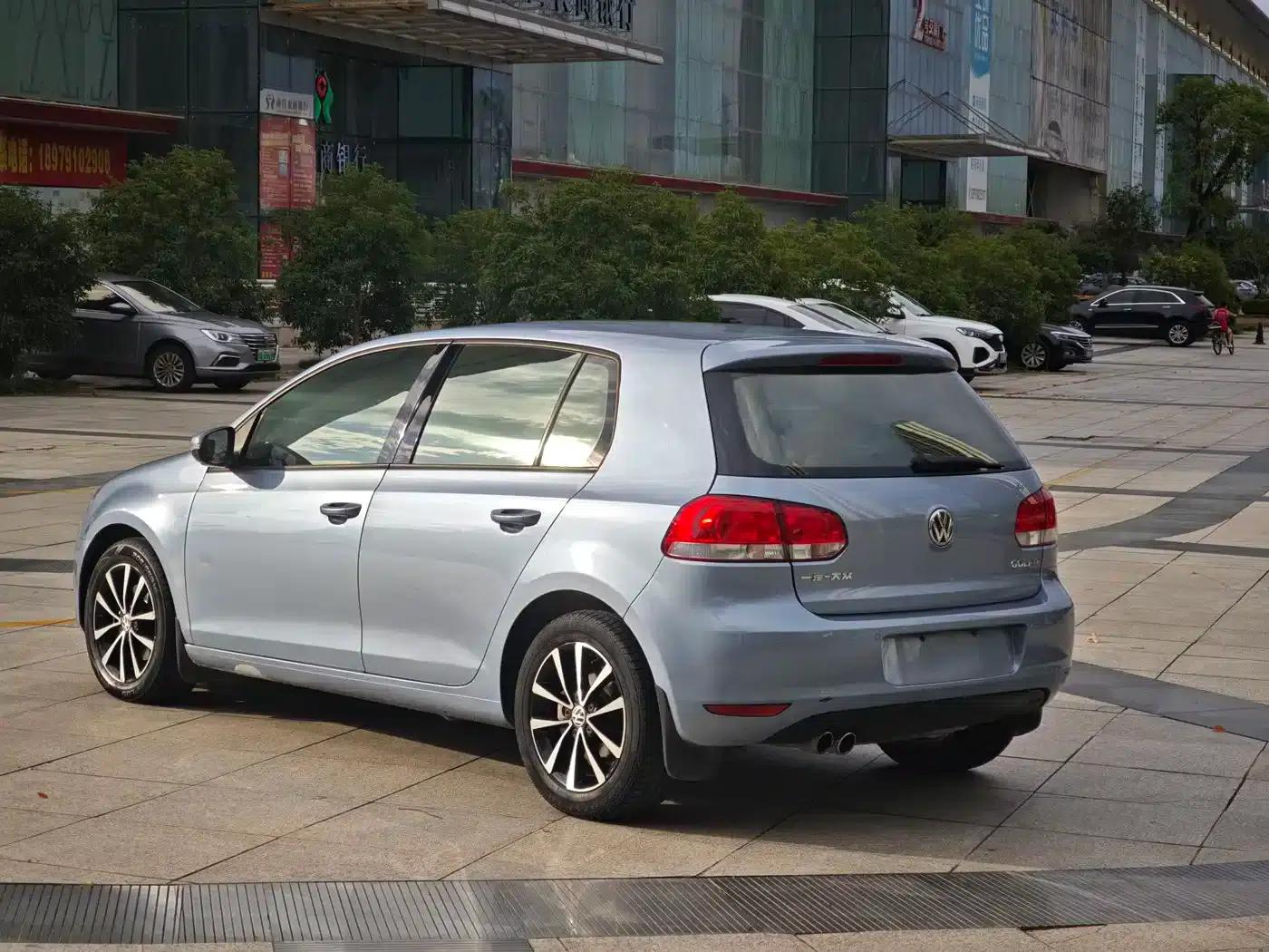 2012 Golf 1.4TSI Automatic Luxury — миниатюра 13