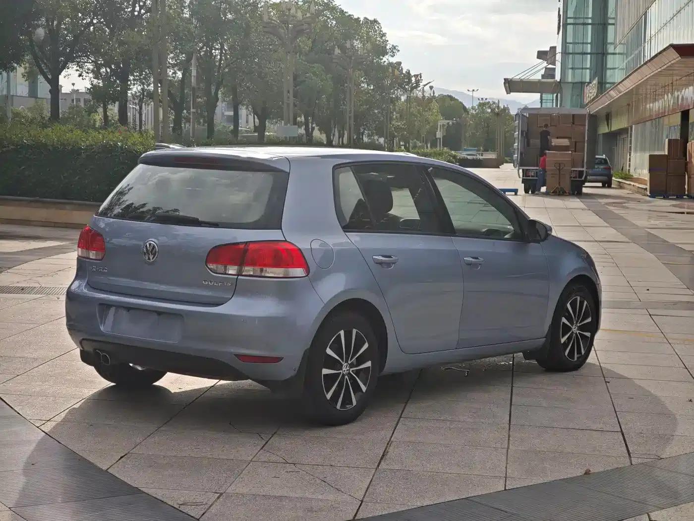 2012 Golf 1.4TSI Automatic Luxury — миниатюра 15