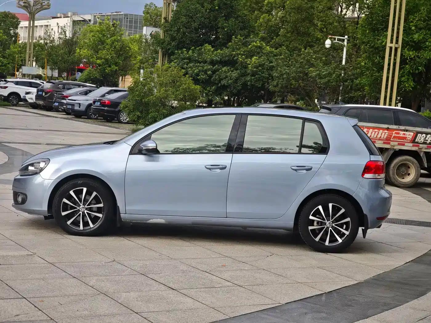 2012 Golf 1.4TSI Automatic Luxury — миниатюра 4