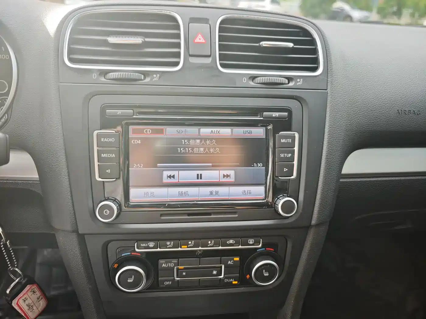 2012 Golf 1.4TSI Automatic Luxury — миниатюра 9