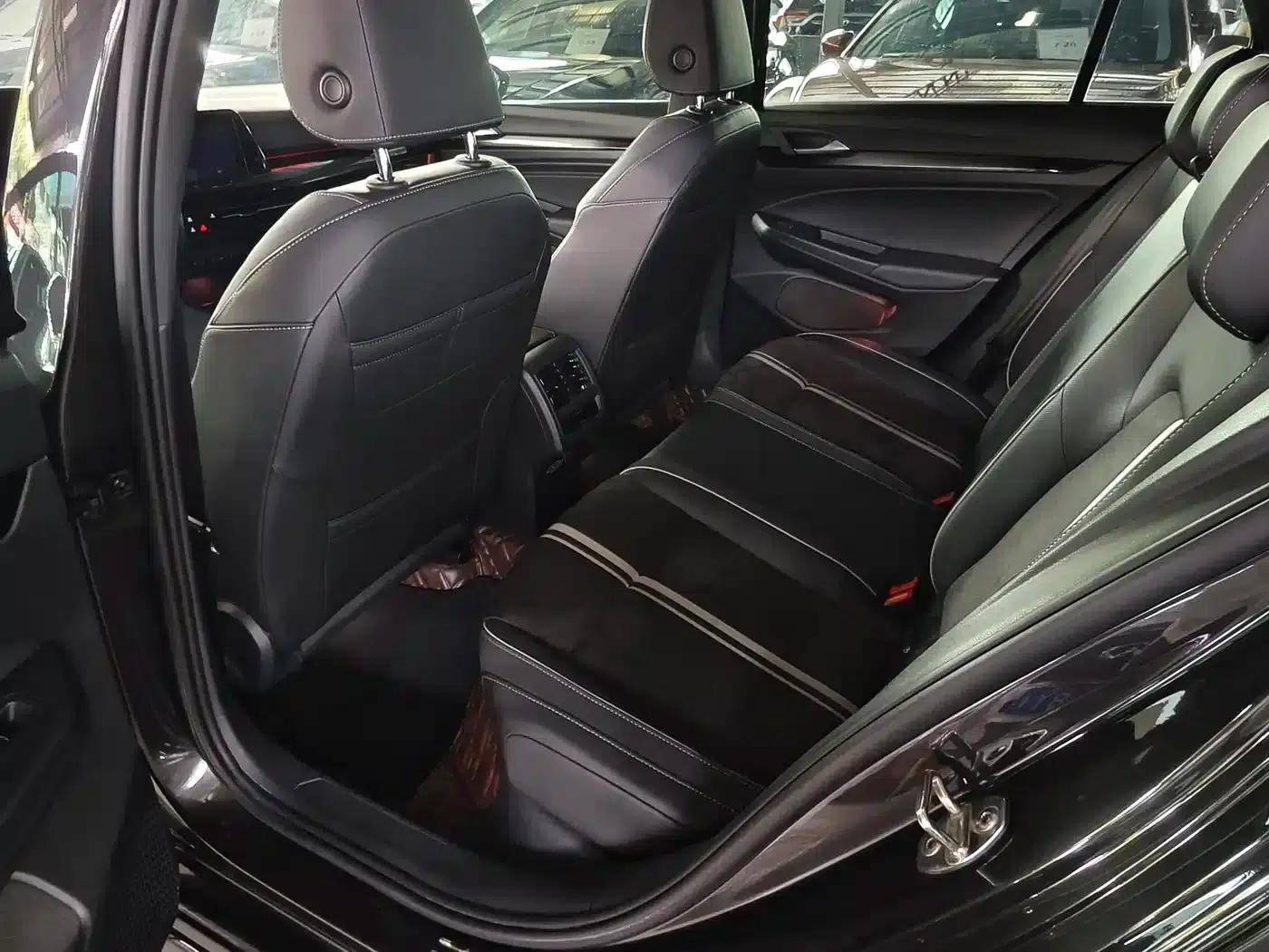 2021 Golf 280TSI DSG R-Line — миниатюра 11