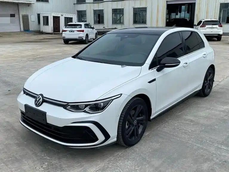 2023 Golf 280TSI DSG R-Line — миниатюра 1