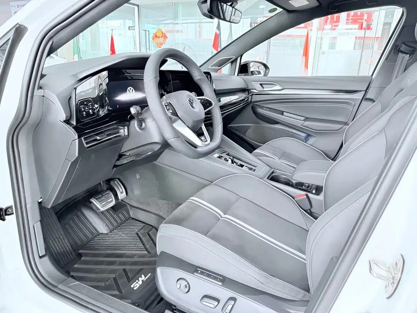 2021 Golf 280TSI DSG R-Line — миниатюра 4