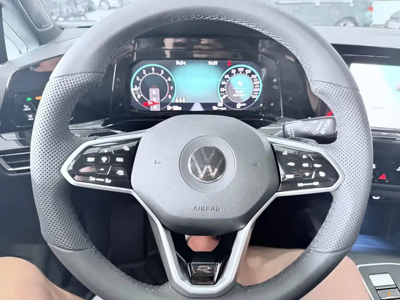 2021 Golf 280TSI DSG R-Line — миниатюра 9