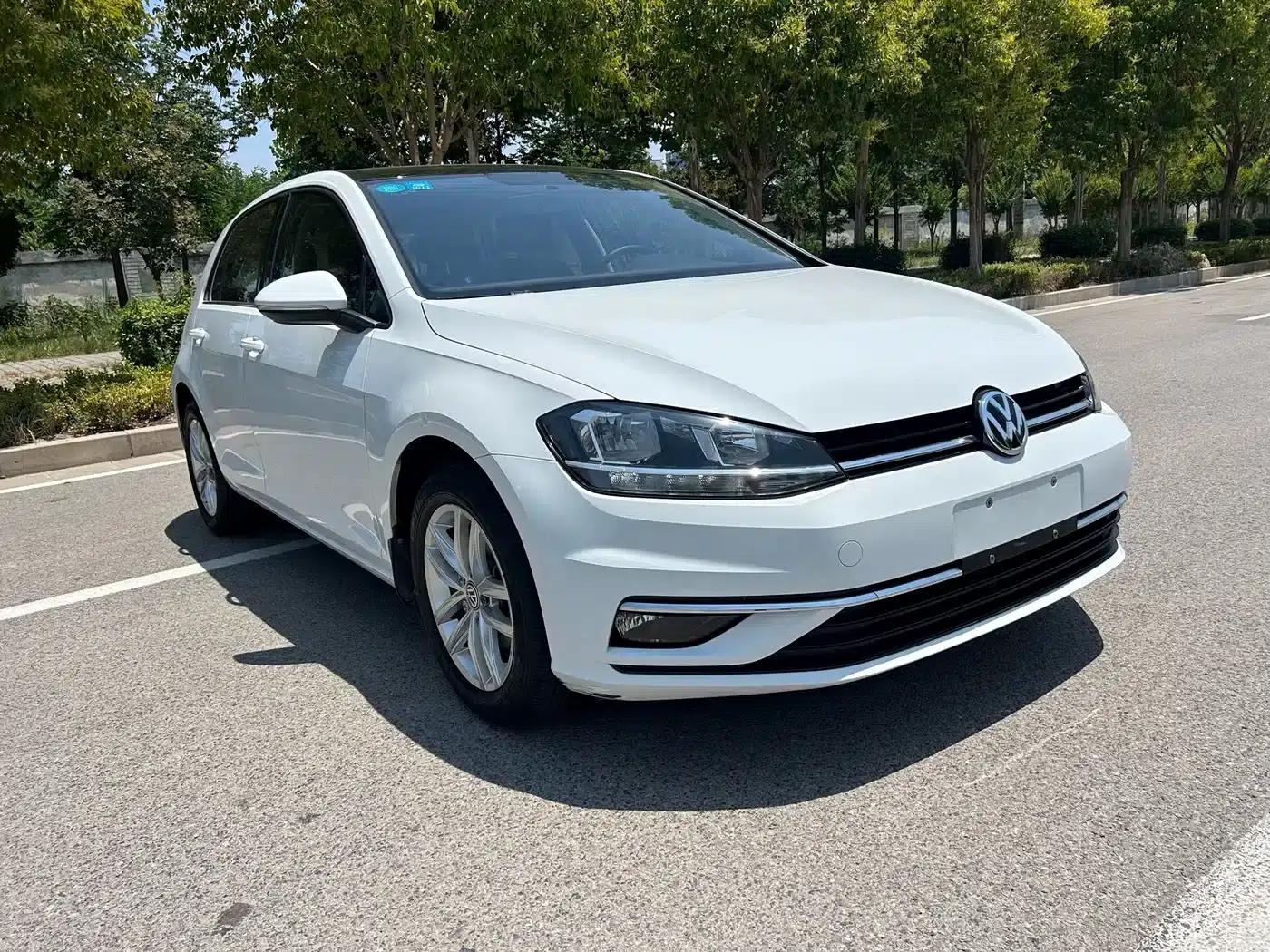 2018 Golf 1.6L Automatic Comfort — миниатюра 1
