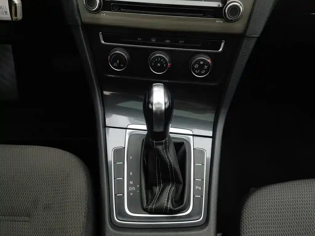 2016 Golf 1.6L Automatic Comfort — миниатюра 13