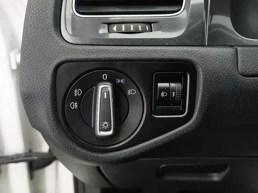2016 Golf 1.6L Automatic Comfort — миниатюра 21