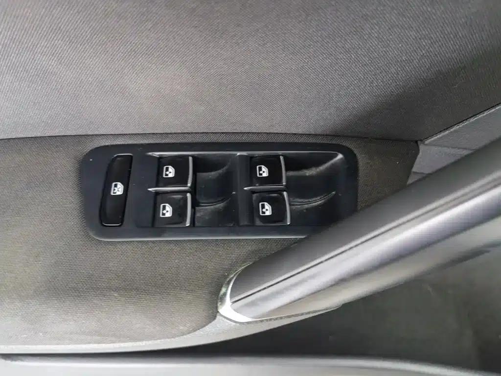 2016 Golf 1.6L Automatic Comfort — миниатюра 9