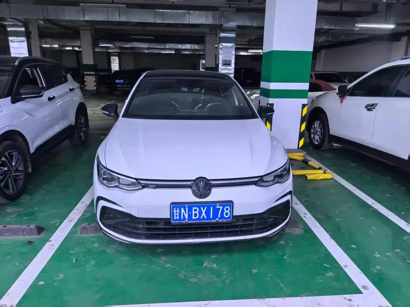 2023 Golf 280TSI DSG R-Line Lite — миниатюра 2