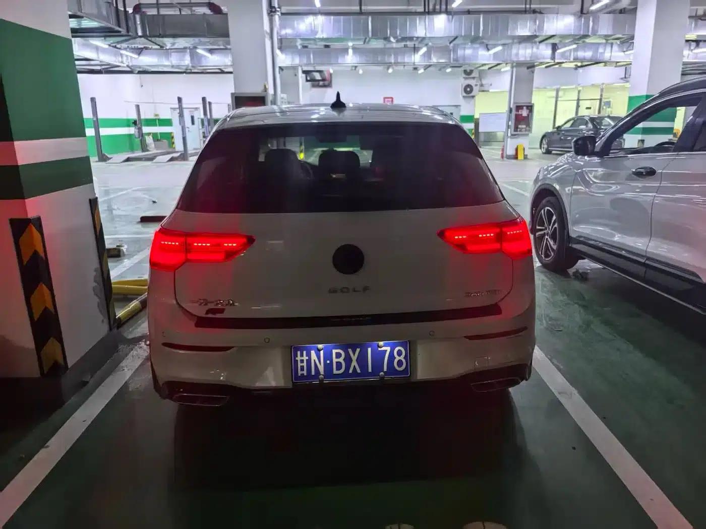 2023 Golf 280TSI DSG R-Line Lite — миниатюра 12