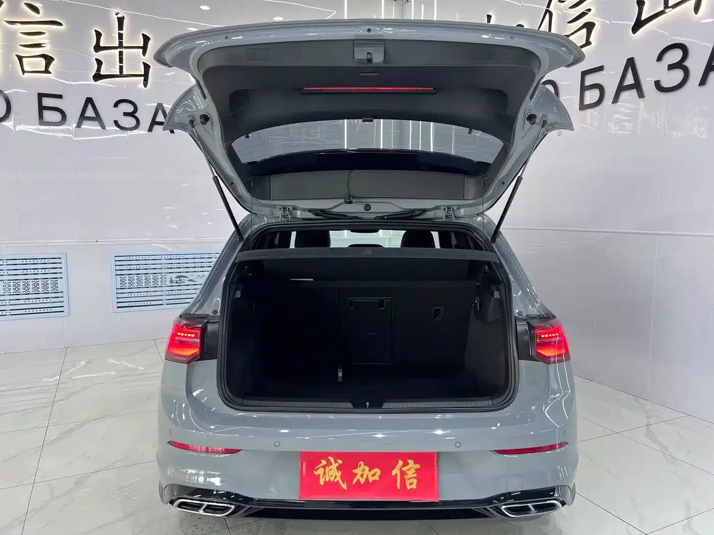 2023 Golf 280TSI DSG R-Line Lite — миниатюра 17