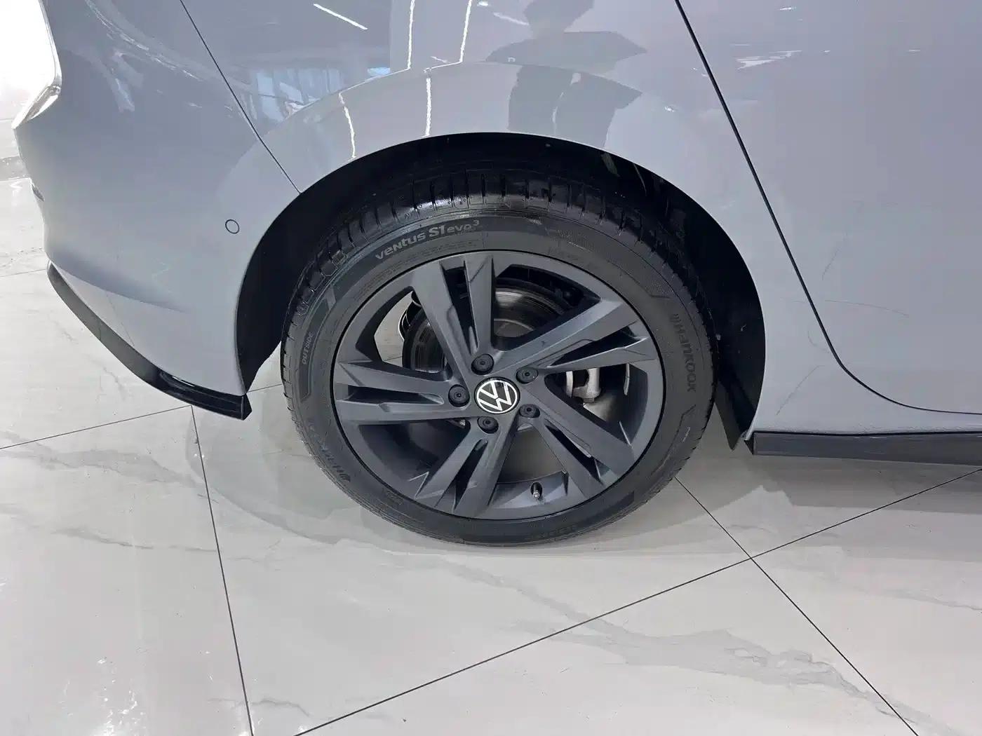 2023 Golf 280TSI DSG R-Line Lite — миниатюра 19