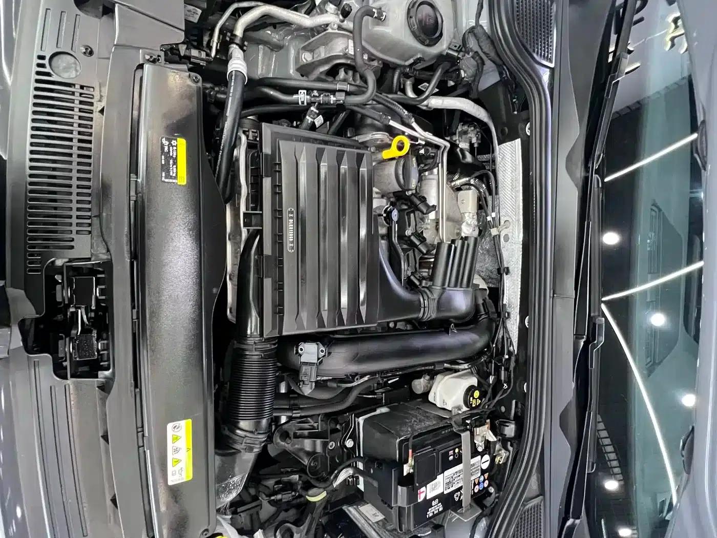2023 Golf 280TSI DSG R-Line Lite — миниатюра 20