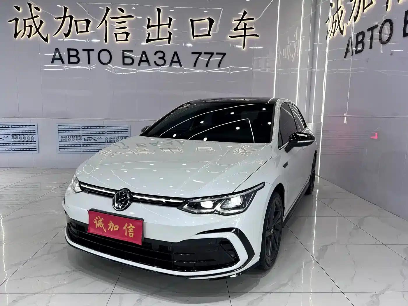 2023 Golf 280TSI DSG R-Line Lite — миниатюра 1