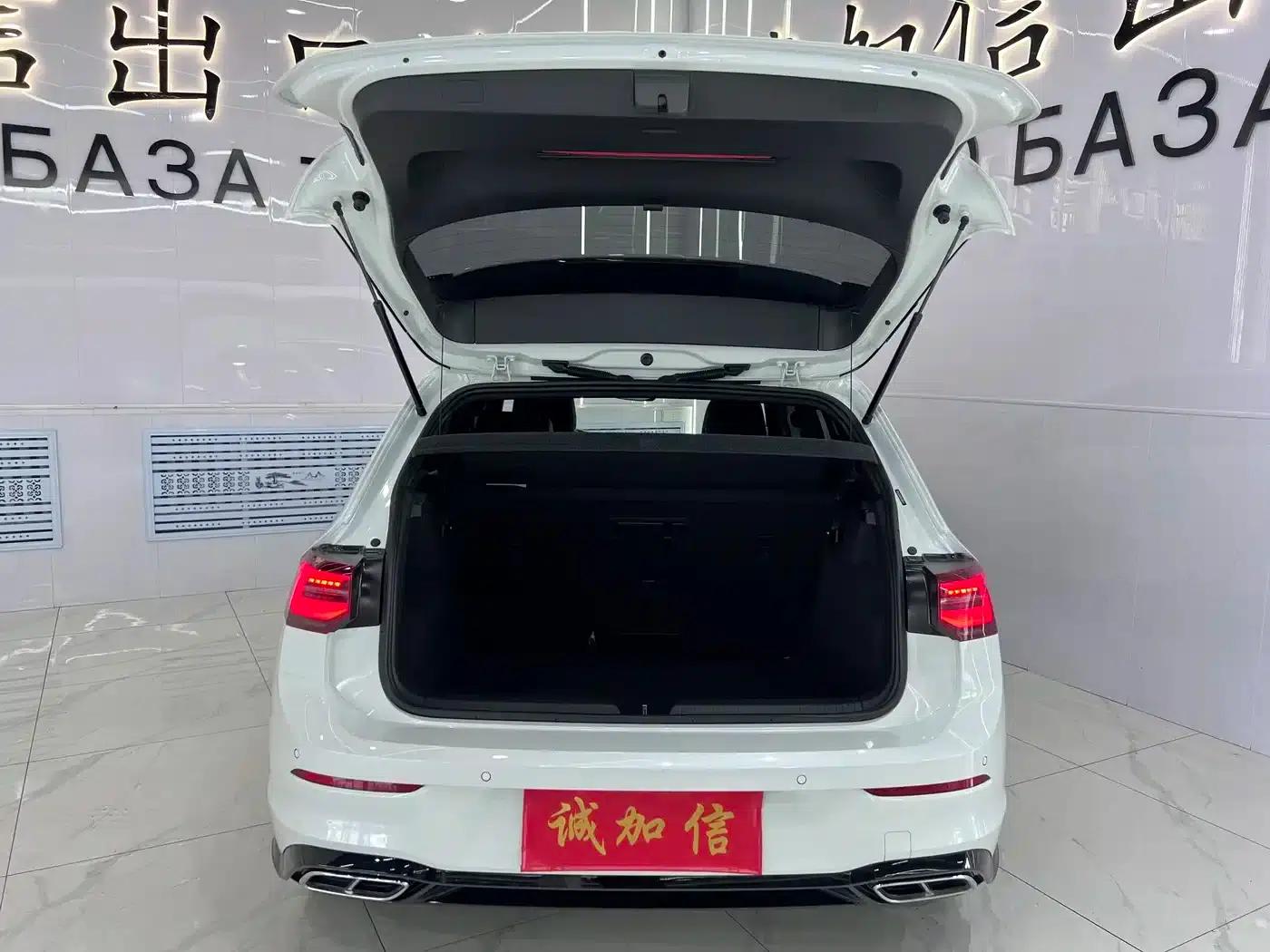 2023 Golf 280TSI DSG R-Line Lite — миниатюра 16