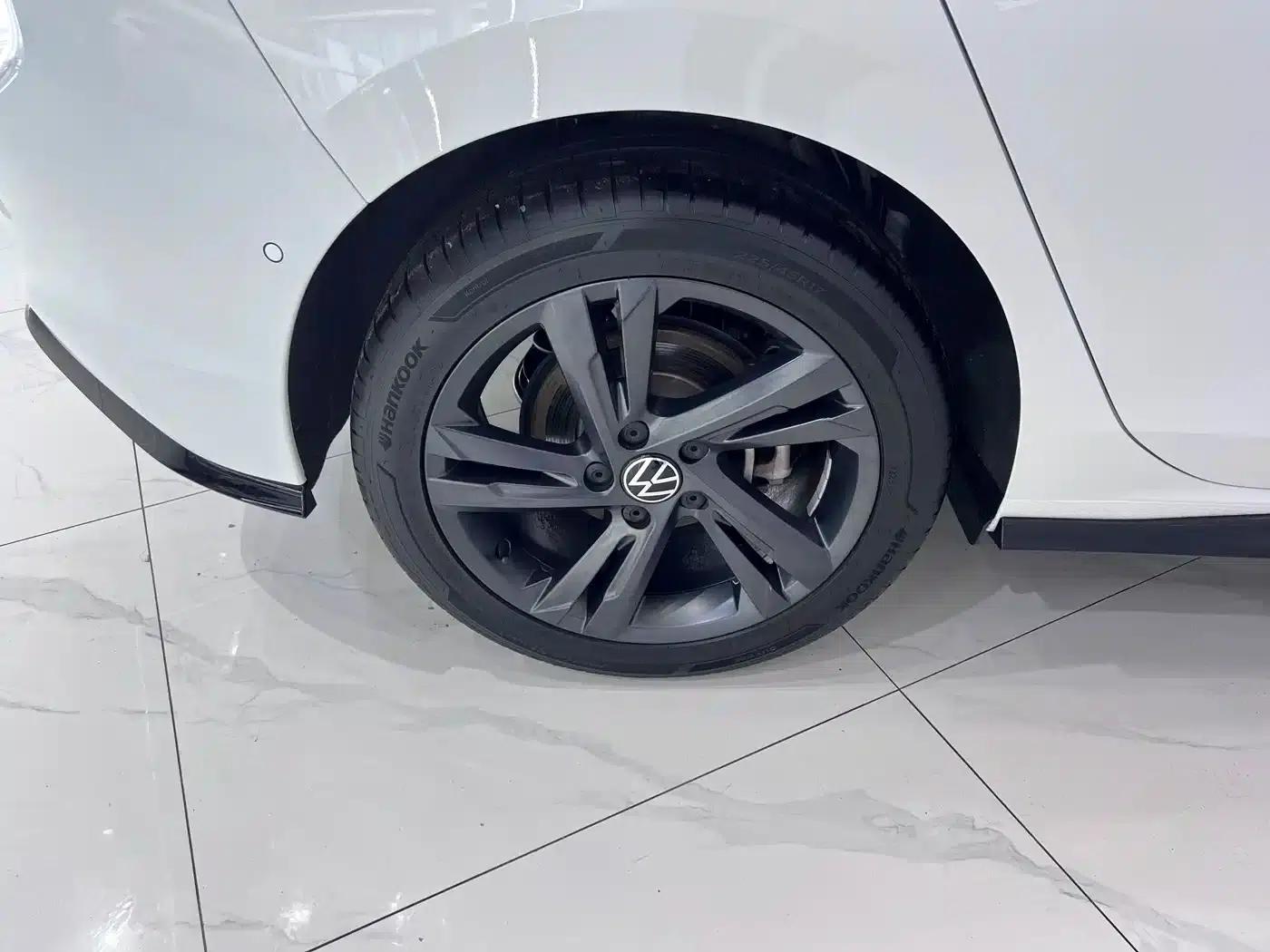 2023 Golf 280TSI DSG R-Line Lite — миниатюра 19