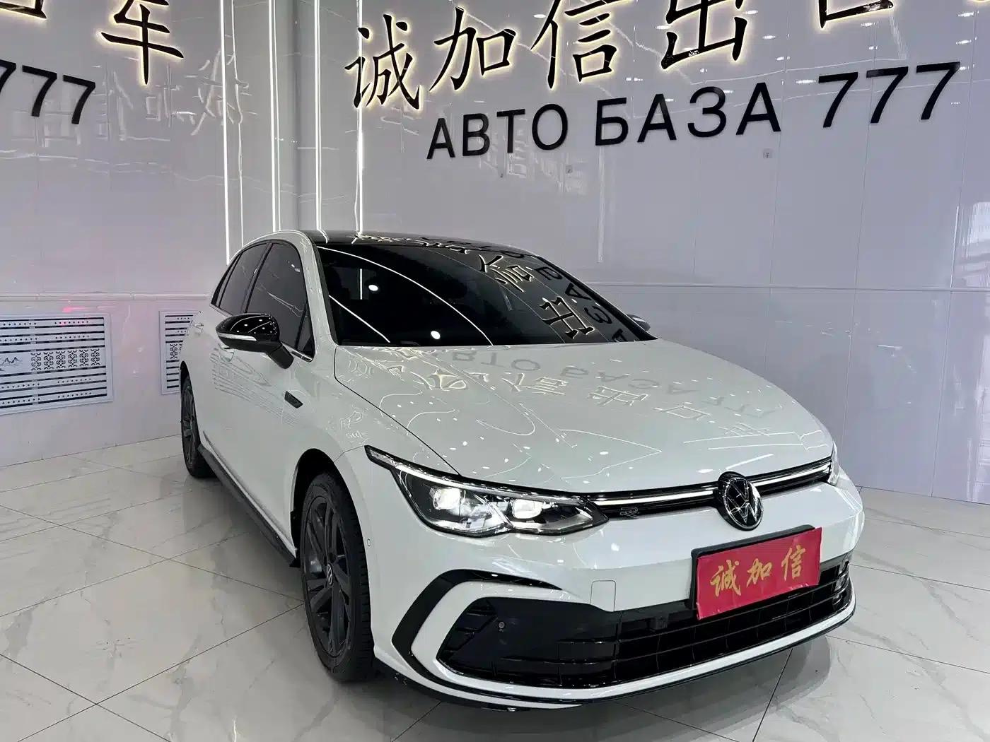 2023 Golf 280TSI DSG R-Line Lite — миниатюра 3