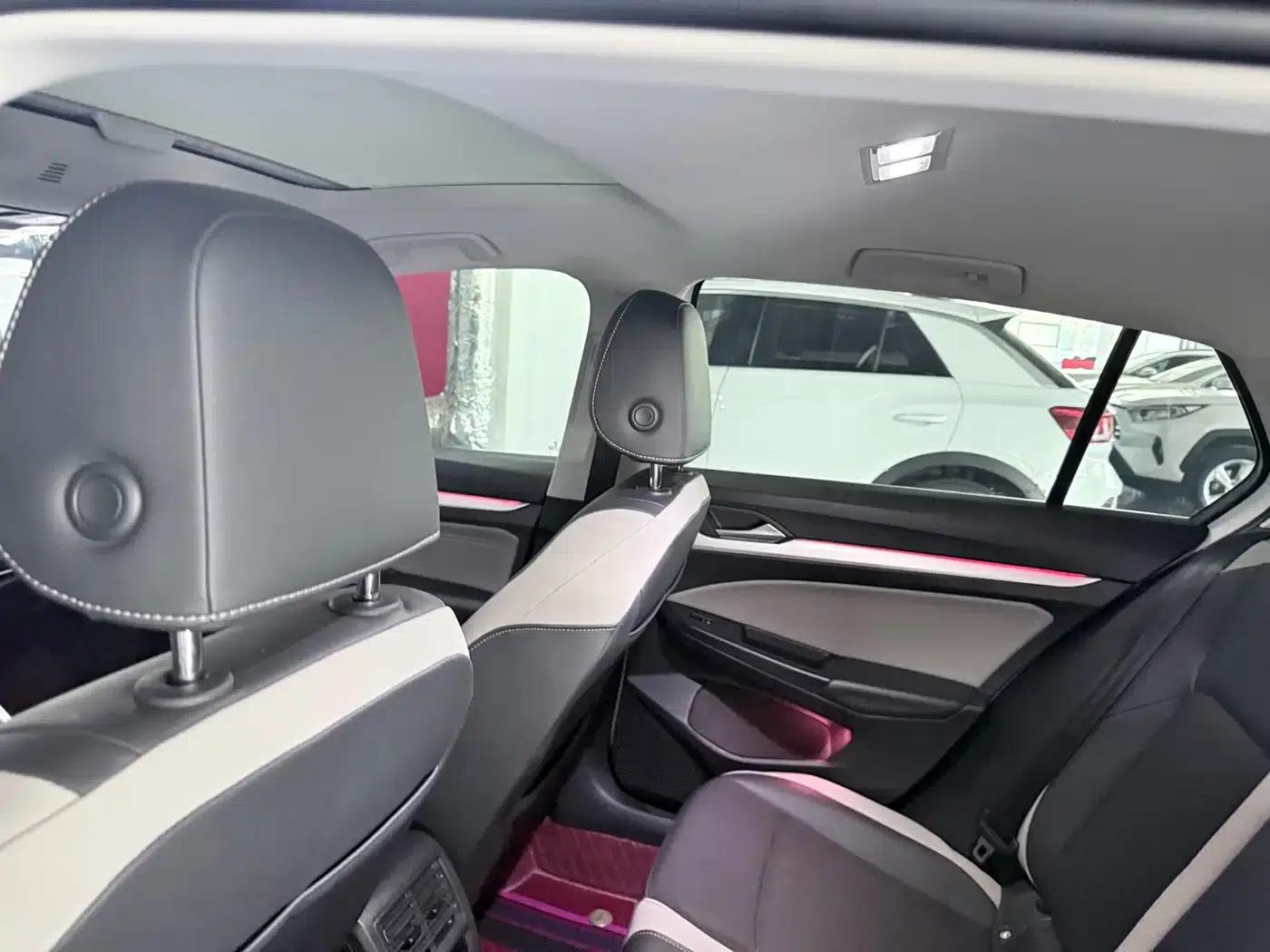 2023 Golf 200TSI DSG Pro — миниатюра 12