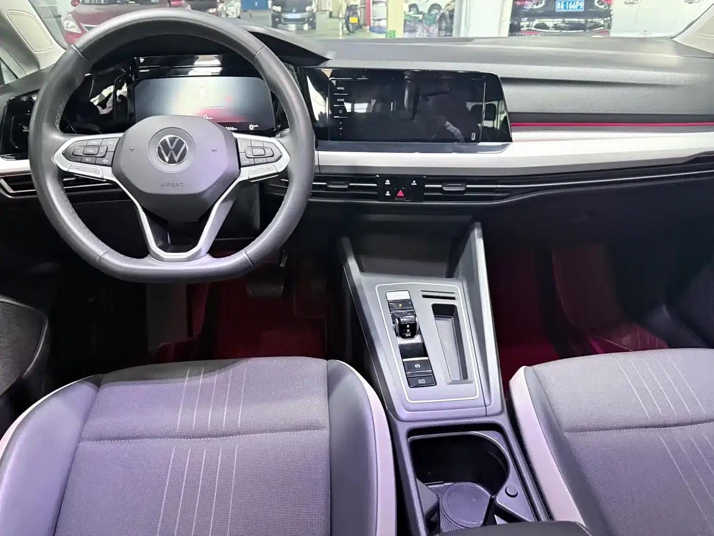 2023 Golf 200TSI DSG Pro — миниатюра 13