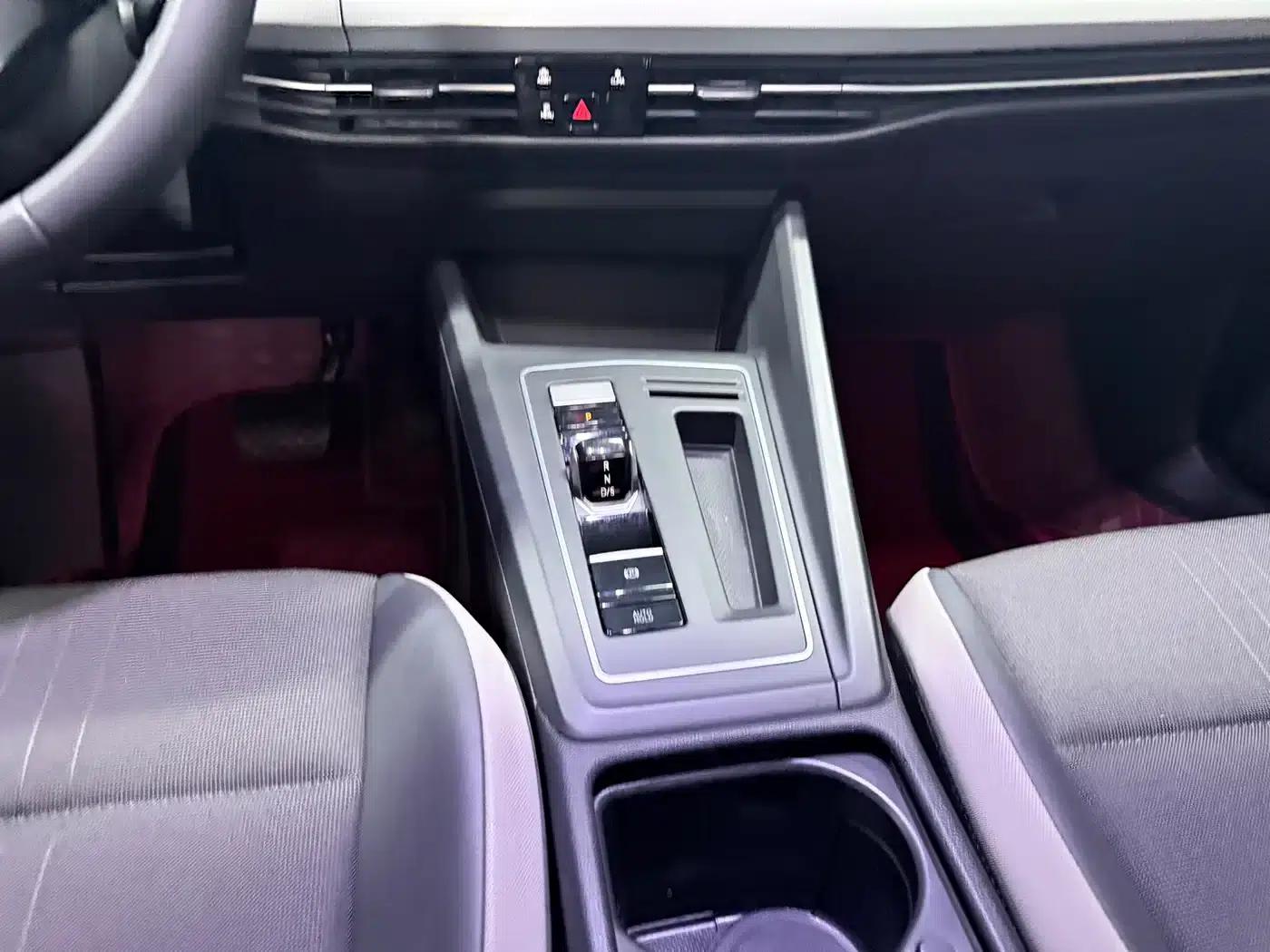 2023 Golf 200TSI DSG Pro — миниатюра 16