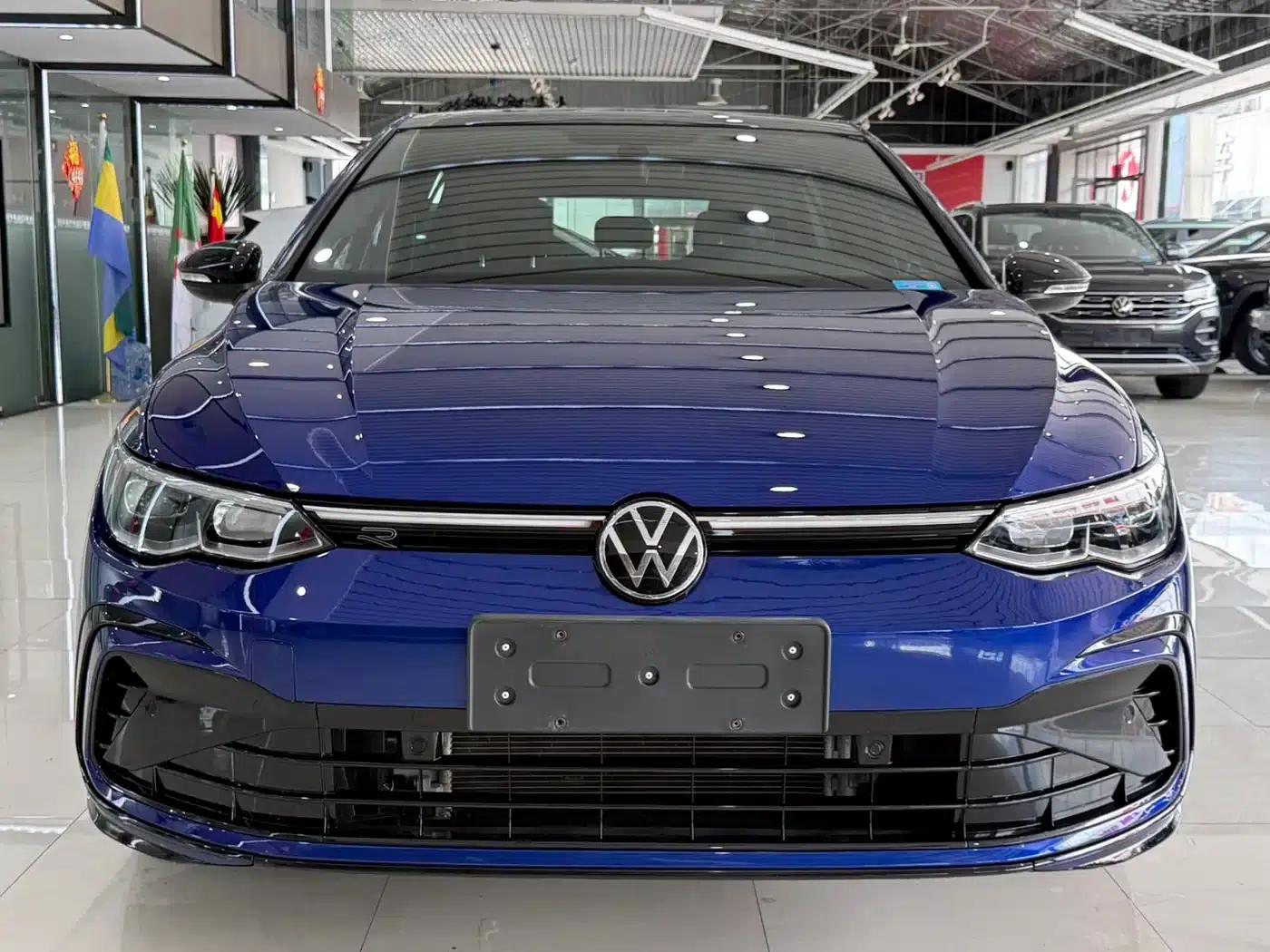 2023 Golf 280TSI DSG R-Line — миниатюра 1