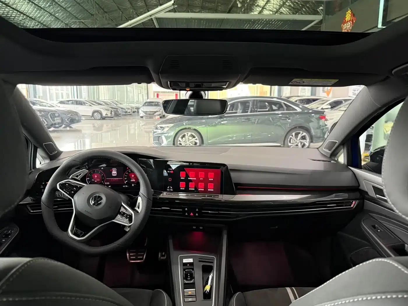 2023 Golf 280TSI DSG R-Line — миниатюра 18