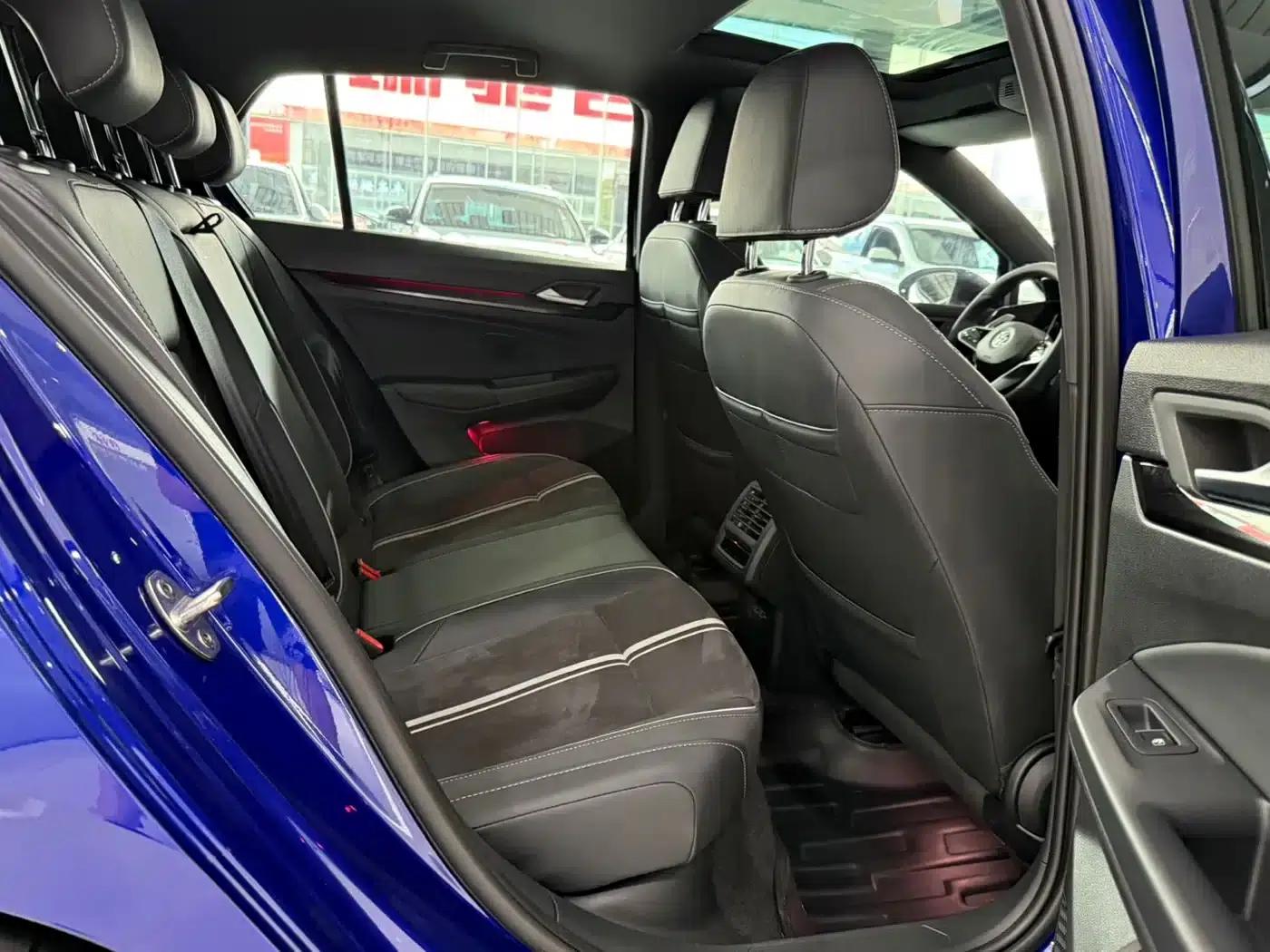2023 Golf 280TSI DSG R-Line — миниатюра 9