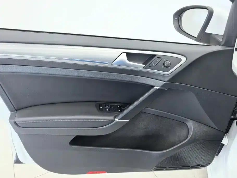2018 Golf 230TSI Automatic Comfort — миниатюра 7