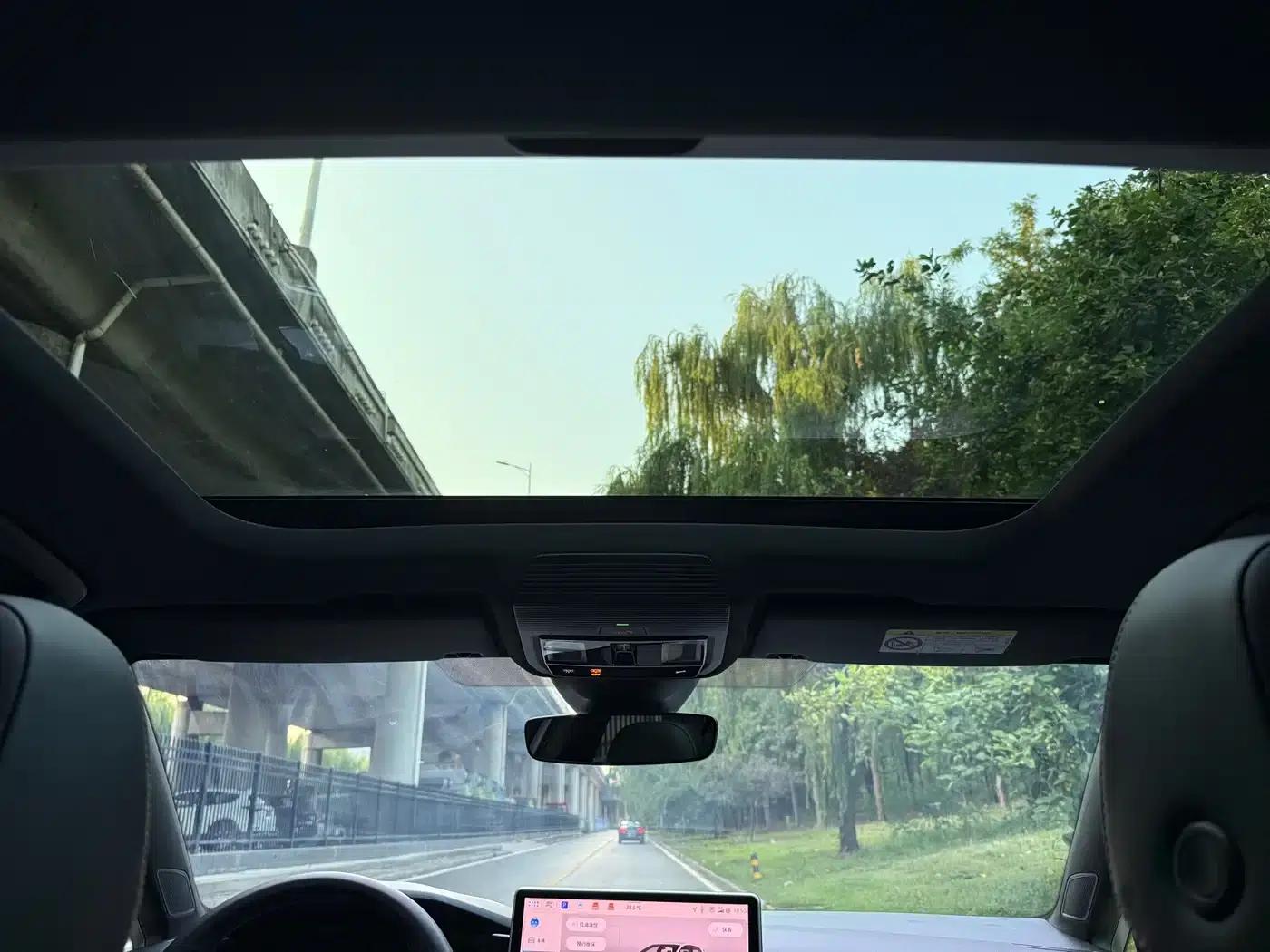 2025 Golf 300TSI R-Line — миниатюра 13