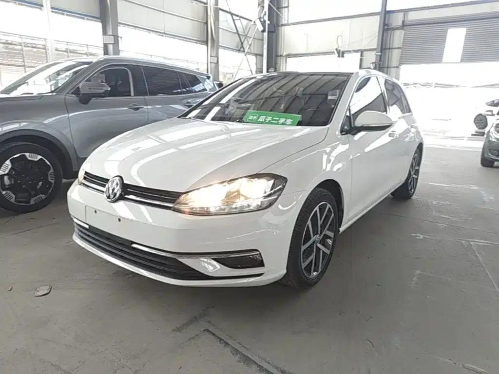 2018 Golf 230TSI Automatic Luxury — миниатюра 2