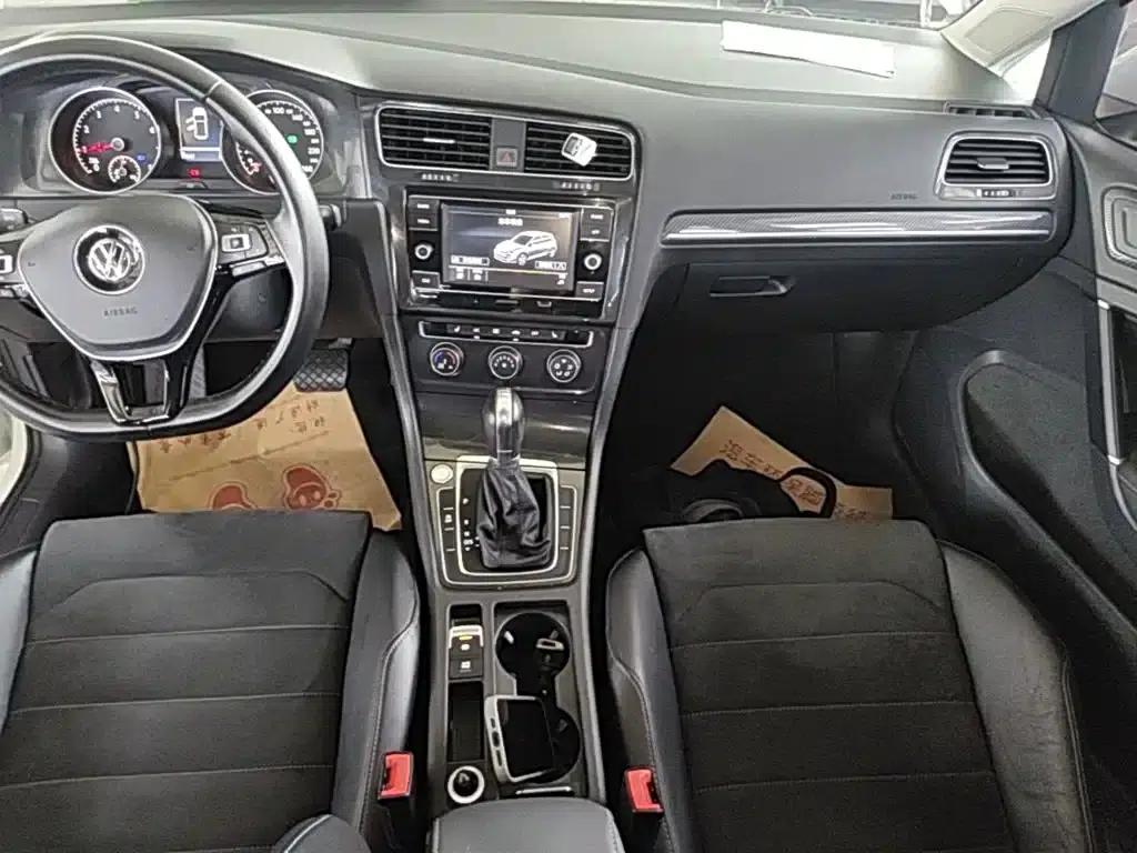 2018 Golf 230TSI Automatic Luxury — миниатюра 13