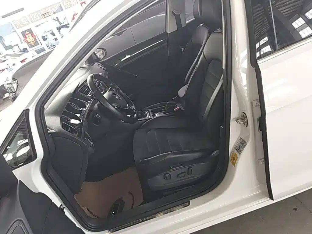 2018 Golf 230TSI Automatic Luxury — миниатюра 15
