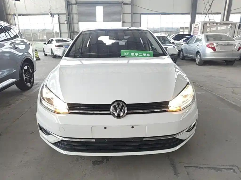 2018 Golf 230TSI Automatic Luxury — миниатюра 3