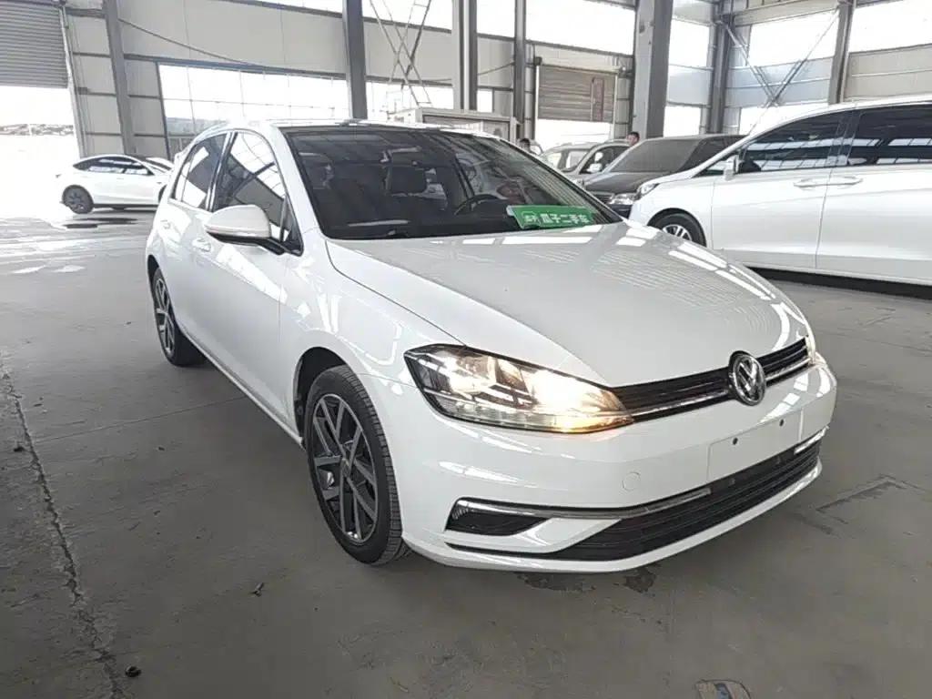 2018 Golf 230TSI Automatic Luxury — миниатюра 4