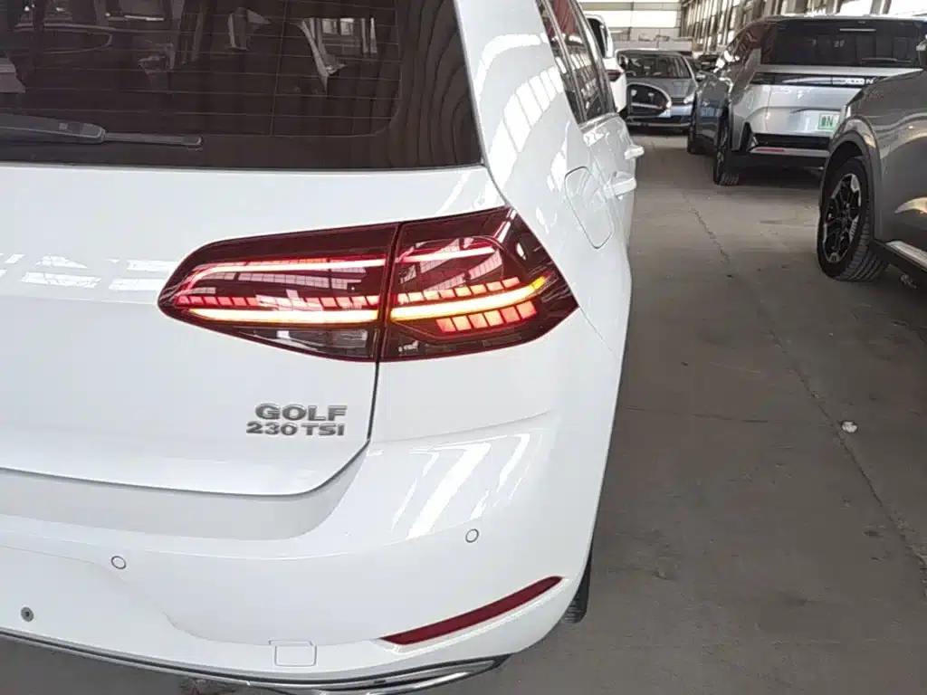 2018 Golf 230TSI Automatic Luxury — миниатюра 8